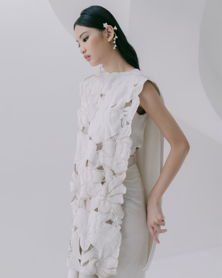 Nabila Top